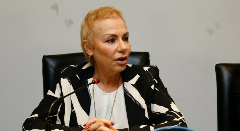 latina-sindaco-celentano.jpg