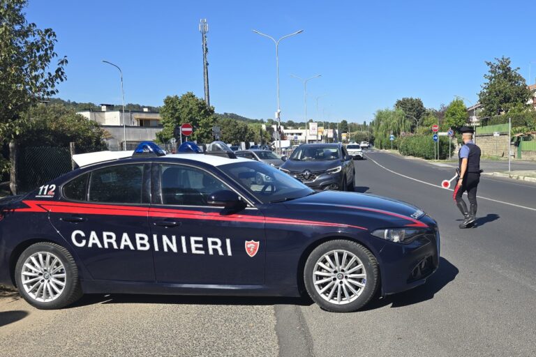 BRACCIANO - Controlli dei Carabinieri (2)