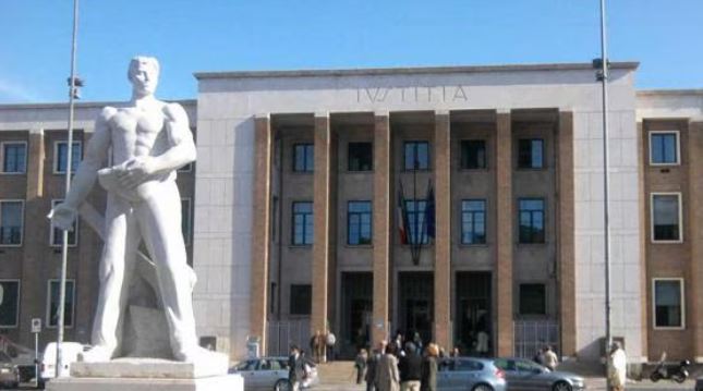 latina-tribunale-giustizia.jpg