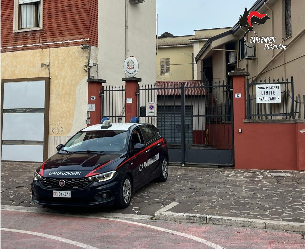 frosinone-scalo-stazione-carabinieri.jpg