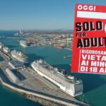 Navi-da-crociera-nel-porto-di-Civitavecchia-Luce-rossa