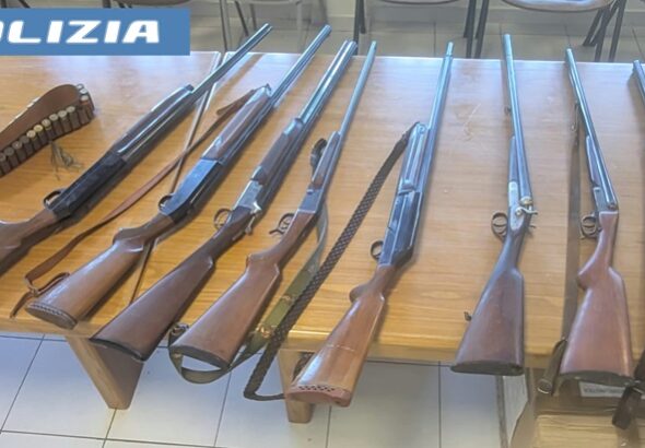 cassino-polizia-stradale-fucili.jpg