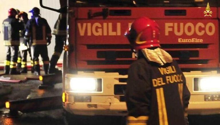 vigili del fuoco notte