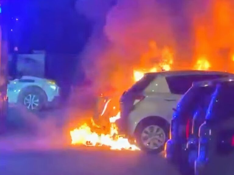 latina-auto-incendiate.jpg