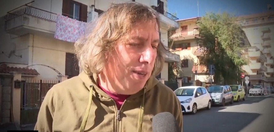 Ladispoli - Casa occupata, muore l'occupante e "subentrano" i parenti: l'incredibile caso trattato da Fuori dal Coro (FOTO) 3 WhatsApp Image 2026 10 19 at 08.29.20 4