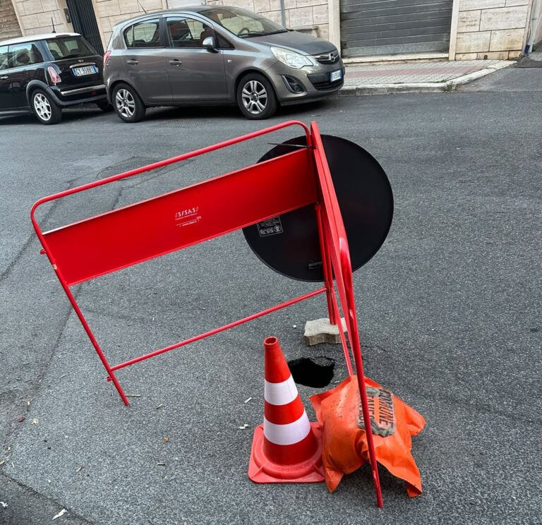 buco strada civitavecchia