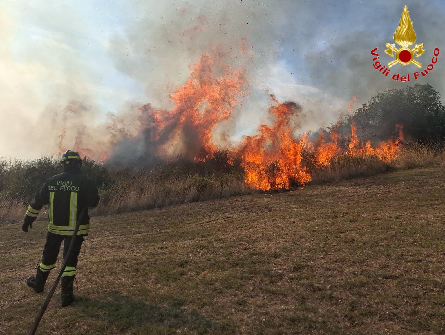 incendio civitavecchia