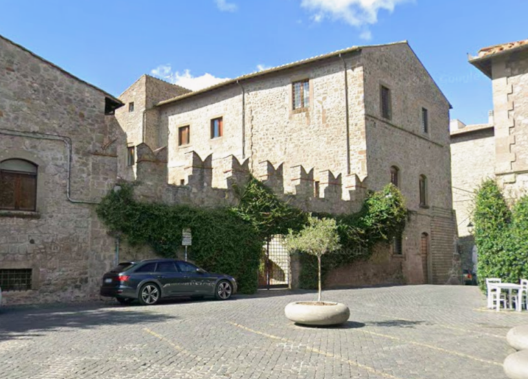piazza san carluccio